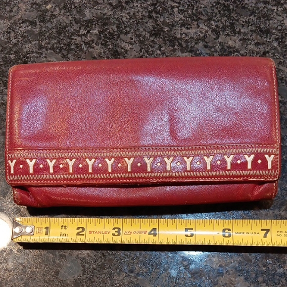 Chic Red Women's Wallet - Picture 2 of 9
